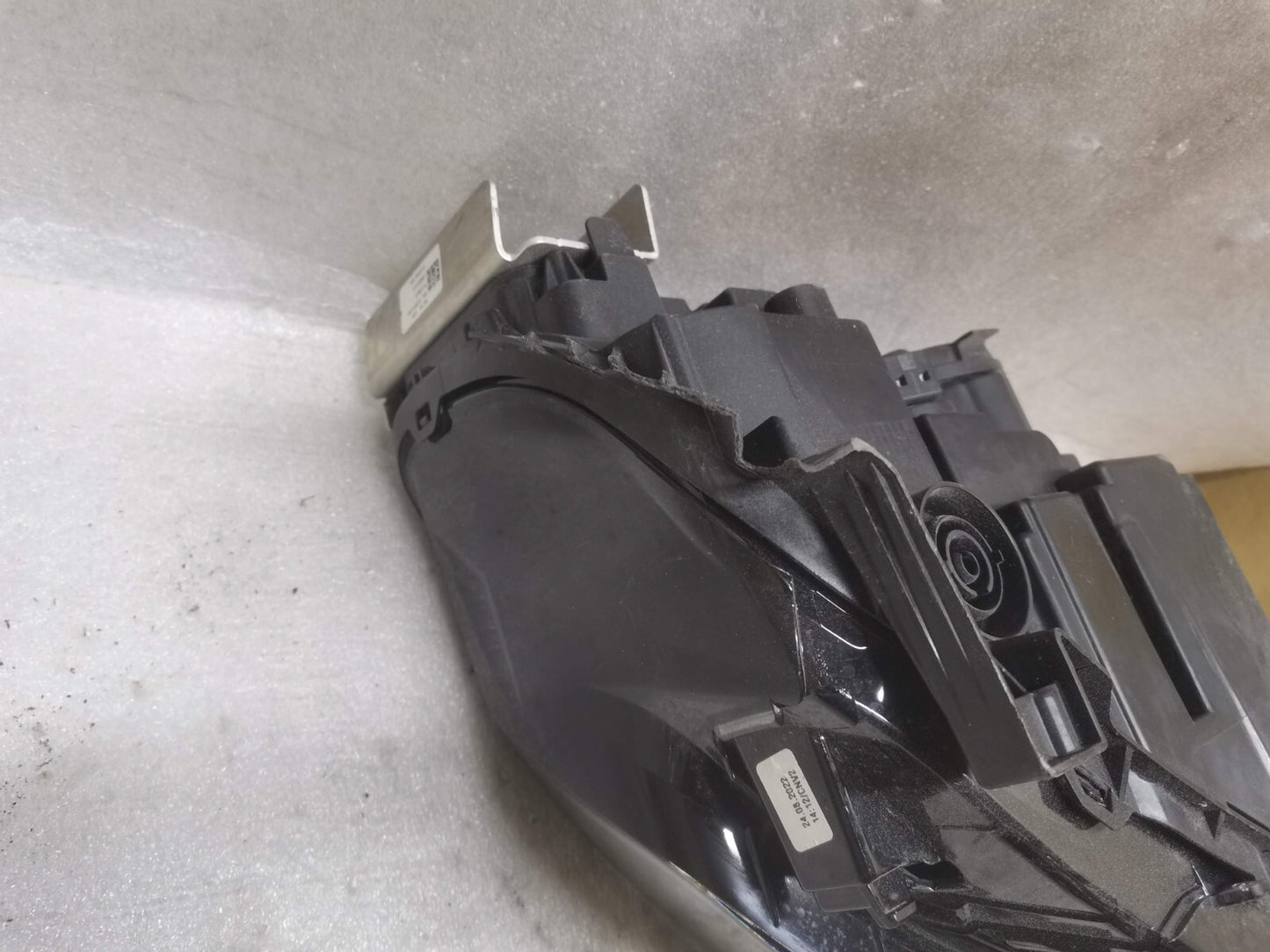 VAUXHALL OPEL MOKKA '20-ON FRONT LEFT UK PASSENGER LED HEADLIGHT 9834008980 vx46