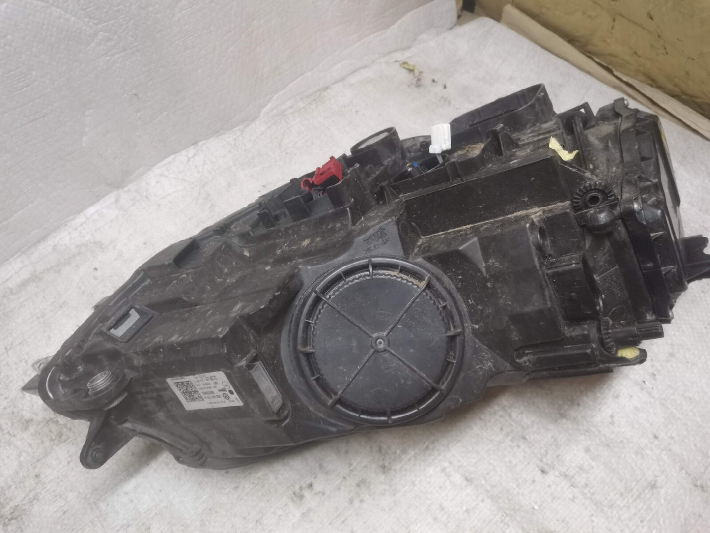 VOLKSWAGEN GOLF 2013-2018 MK7 PASSENGER SIDE XENON HEADLIGHT vwgo80