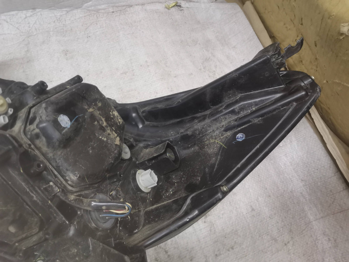 TOYOTA HILUX 2015-2019 DRIVER SIDE RIGHT FULL LED XENON HEADLIGHT GENUINE tohi10