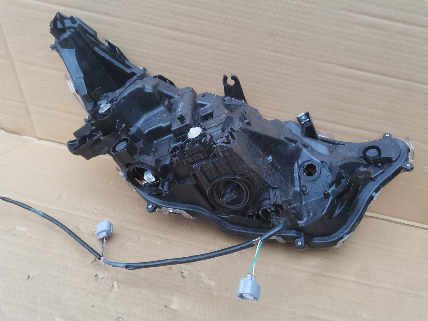 TOYOTA RAV4 2022 Genuine Left Passenger LED Headlight 51593 81145-42A22 tor412