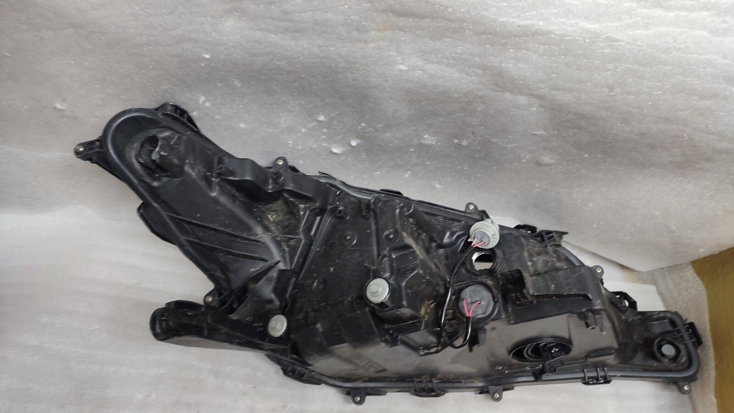 TOYOTA CAMRY 2018-22 HEADLIGHT LEFT PASSENGER SIDE 81150-33D10 GENUINEtoca24