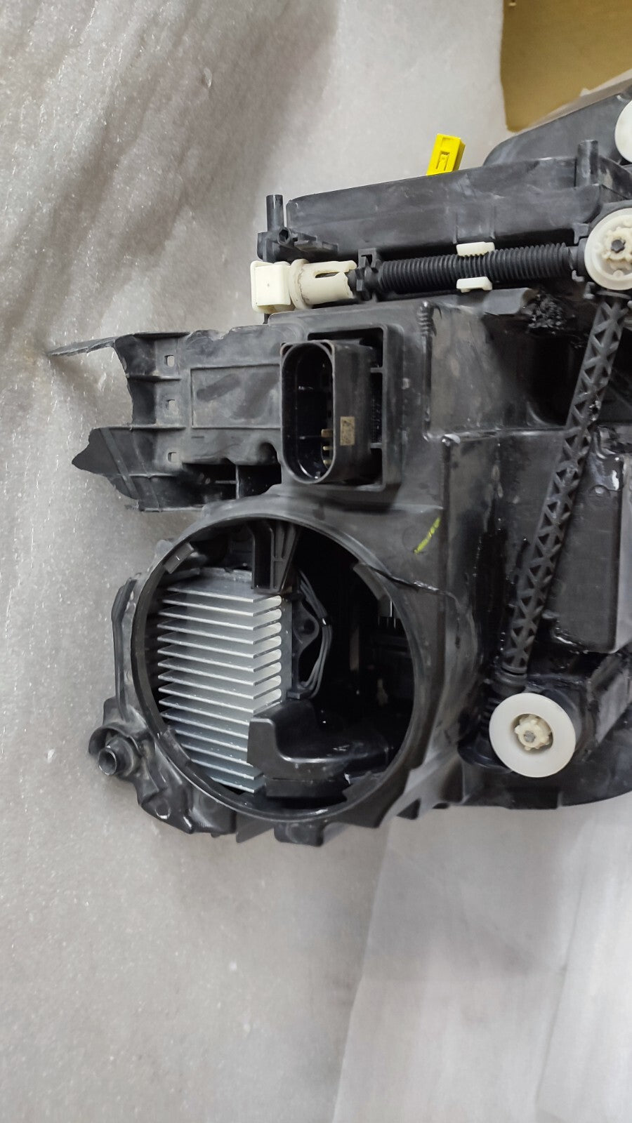 MERCEDES GLE W167 2019 - On Multi beam ￼Headlight Left Side A1679066504 m88