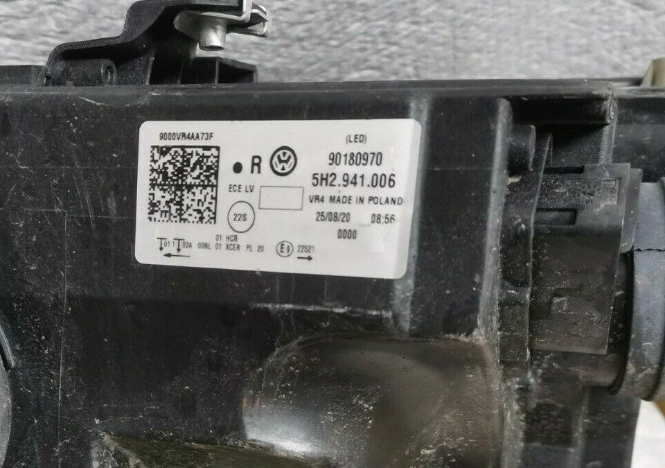 Volkswagen GOLF mk8 GENUINE 9+ DRIVER SIDE HEADLIGHT HEADLMAP 5H2941006 vwgo57