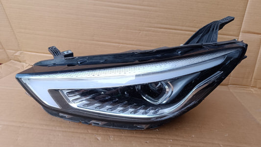 MG ZS 2021 ONWARDS  NEAR SIDE PASSENGERS SIDE FRONT LED HEADLIGHT 10905795 mg33