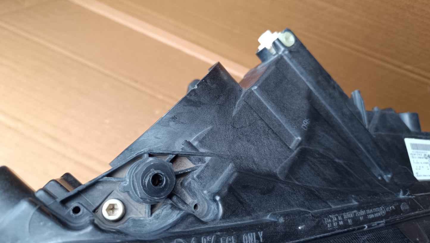 Skoda Superb 2015+ Xenon LED Driver Side Right O/S Headlight 3v2941016a sksp99