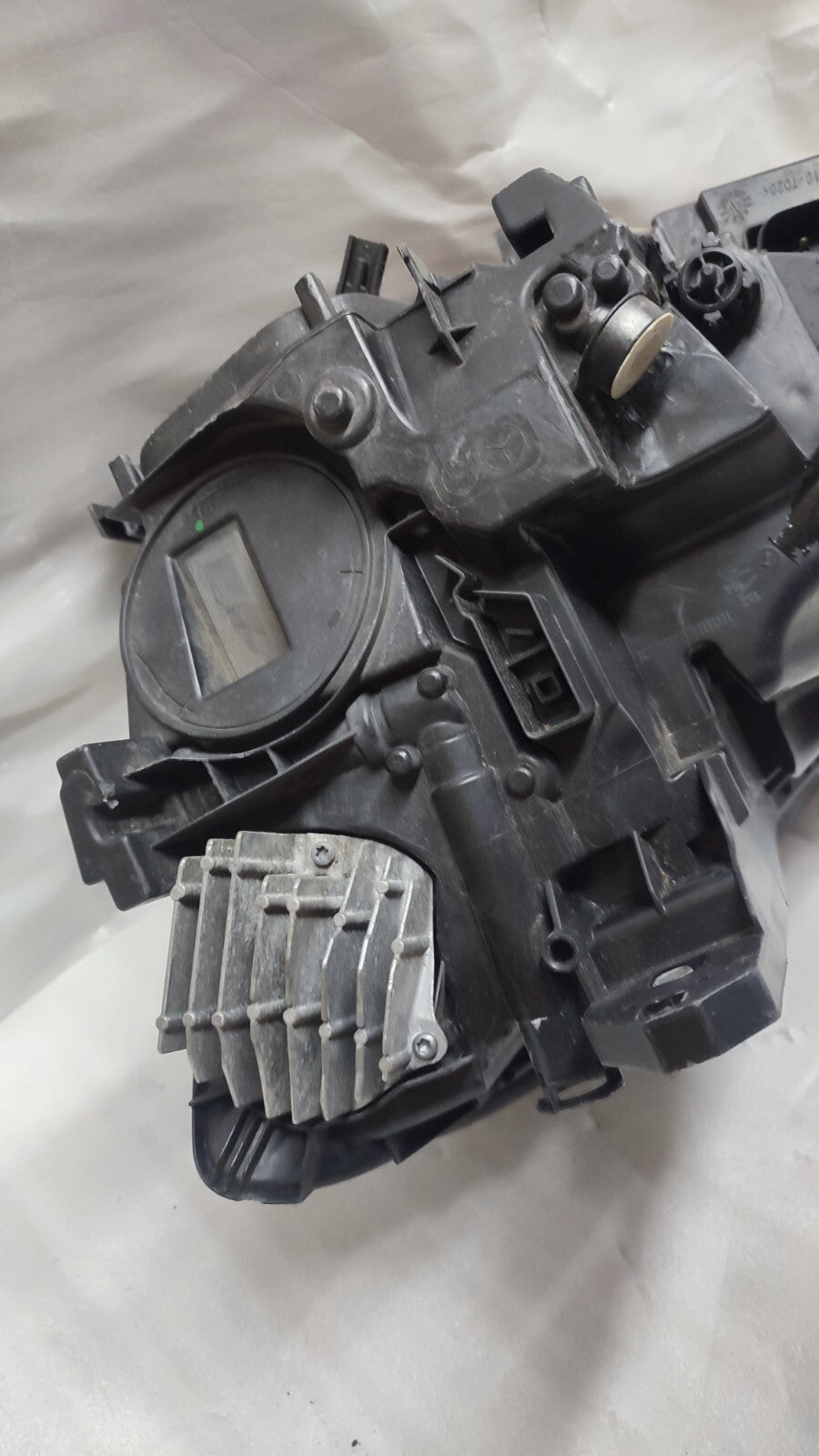 MERCEDES BENZ GLA FRONT RIGHT LED HEADLIGHT GENUINE 17-20 A1569067200 m156101