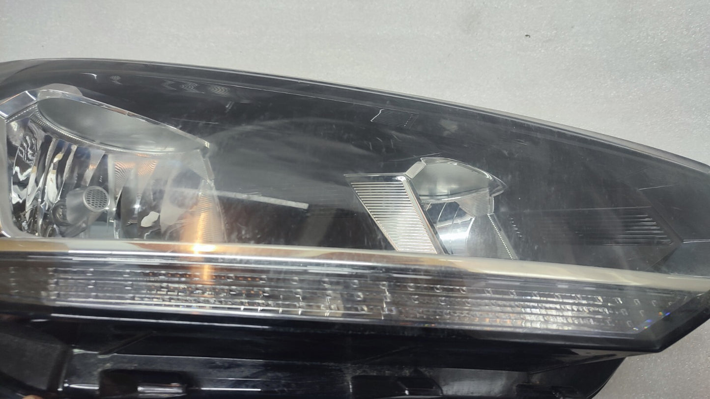 VOLKSWAGEN TOURAN MK3 2016-2020 GENUINE DRIVER FRONT HEADLIGHT 5TC941006A vw173
