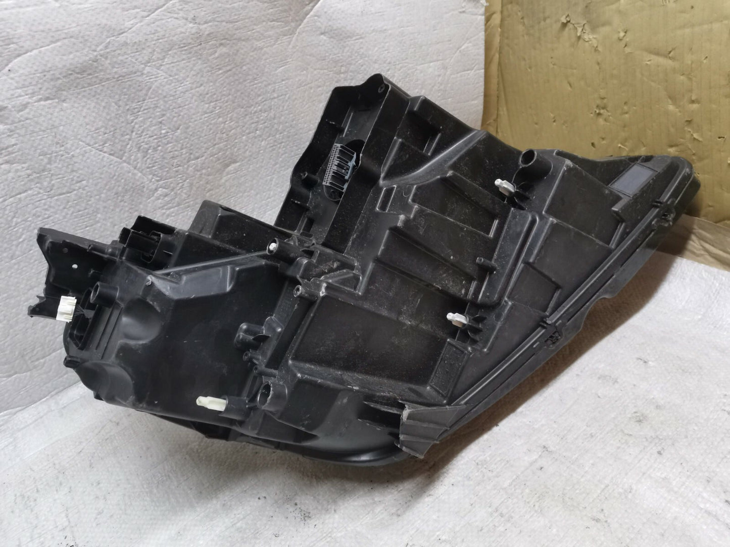 Peugeot 3008 2017-20 Left NEARSIDE headlamp Headlight 89909537 9810478780 psa3