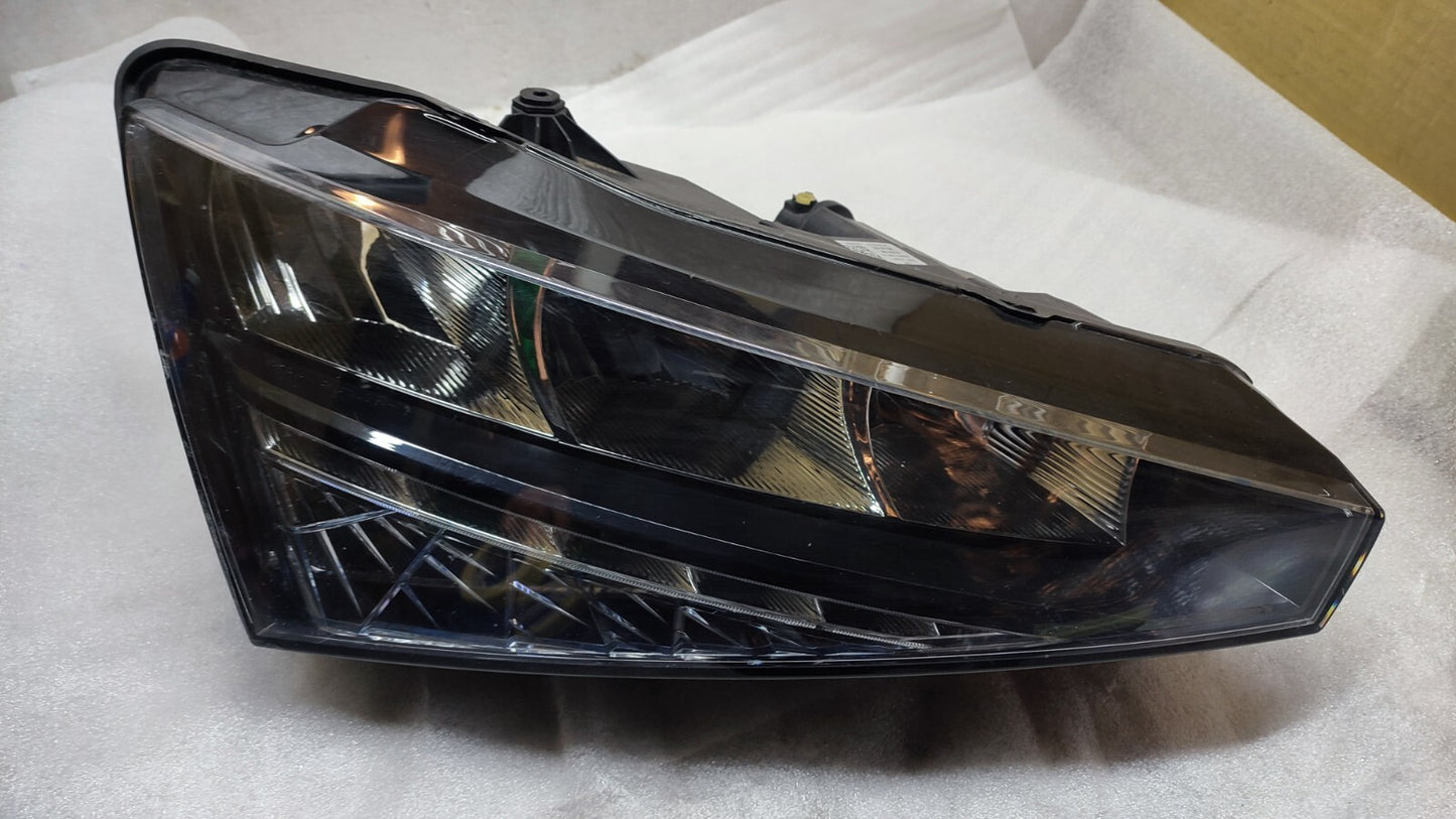 SKODA SCALA 2019-2022 GENUINE RIGHT DRIVER SIDE HEADLIGHT 657941020 sk83