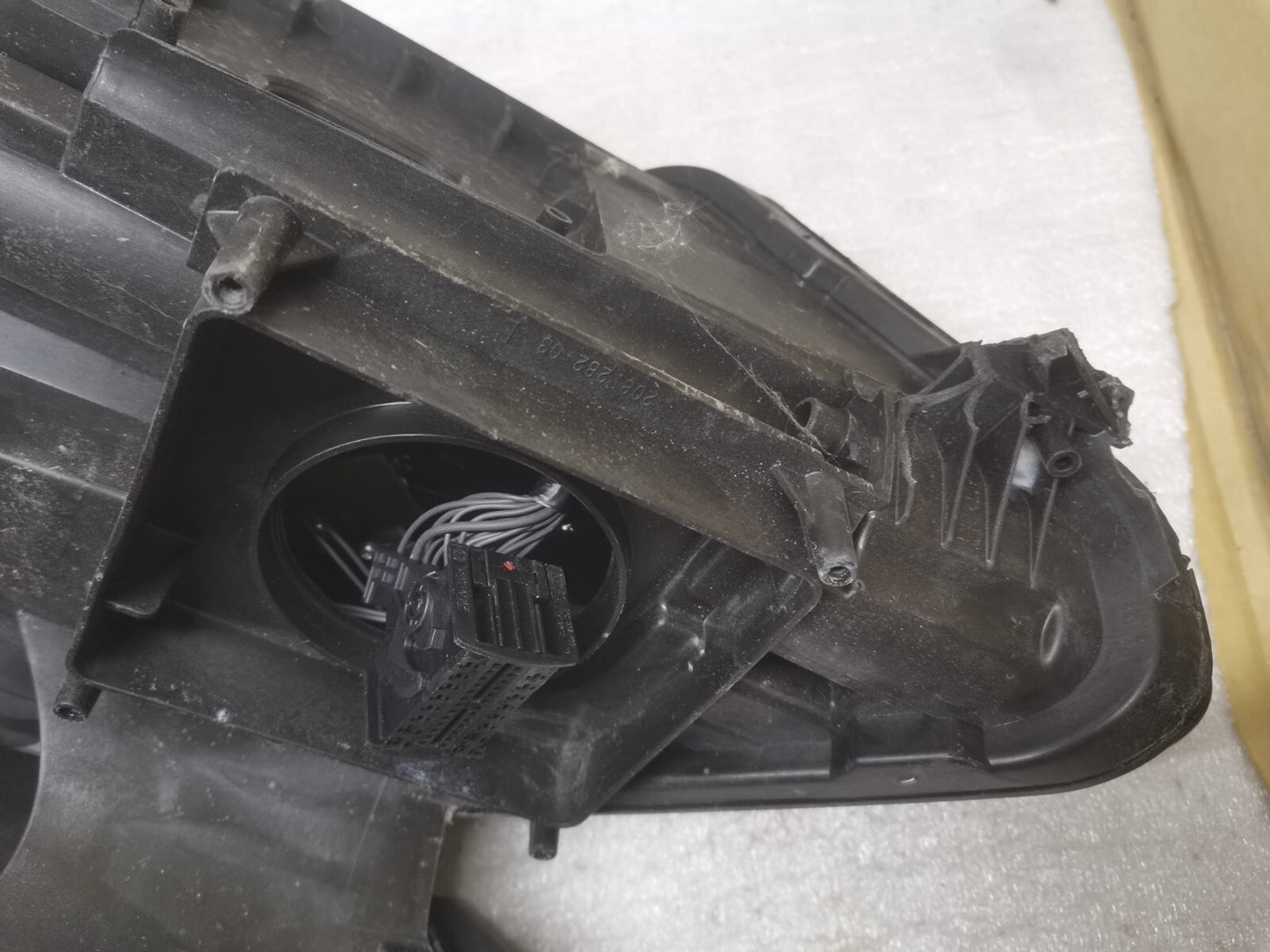 SKODA KODIAQ 2019 PASSENGER SIDE LEFT LED HEADLIGHT 567941015F skkd56