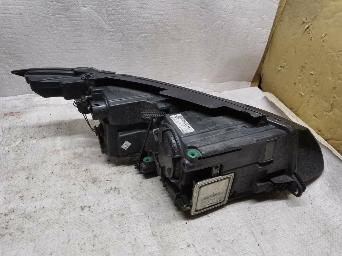 RANGE ROVER EVOQUE L538 PASSENGER SIDE XENON HEADLIGHT GJ32-13W030-DC jlr16