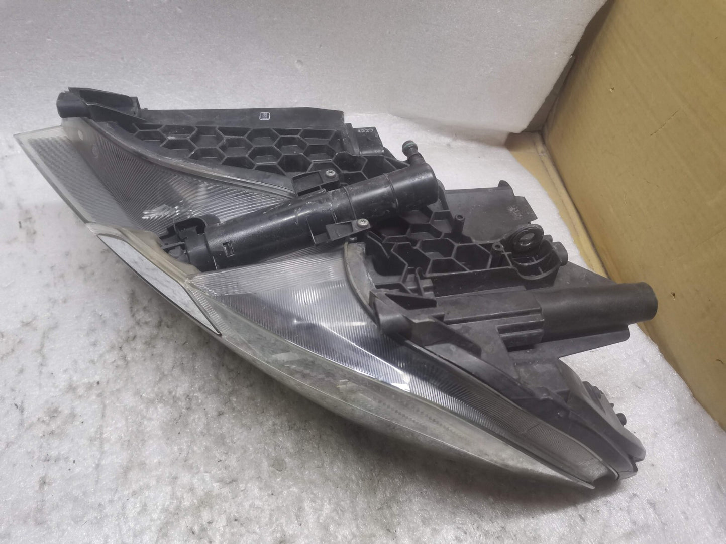 SKODA SUPERB 13-15 RIGHT DRIVER SIDE XENON HEADLIGHT HEADLAMP 3T2941016H sksp77