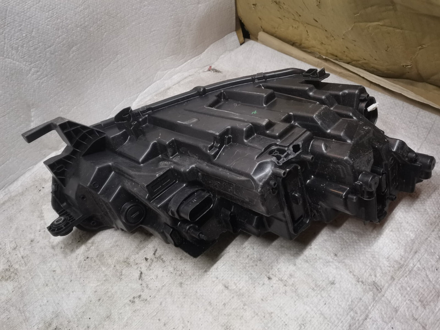 Skoda Octavia 2020 Led Headlight Passenger Side Genuine Oem 5e8941015 skoc42