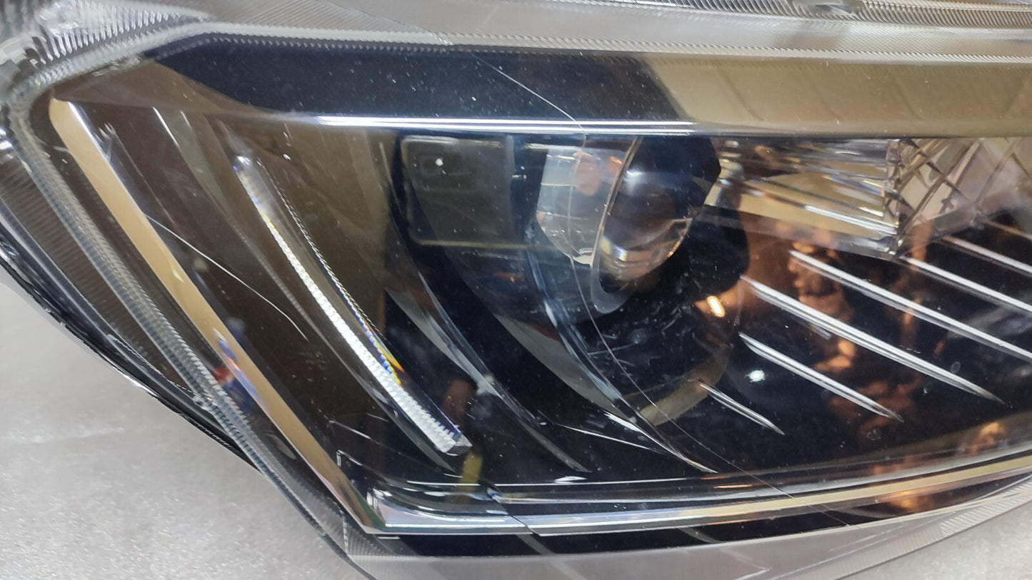 Skoda Superb 2015+ Xenon LED Driver Side Right O/S Headlight 3v2941016a sksp80