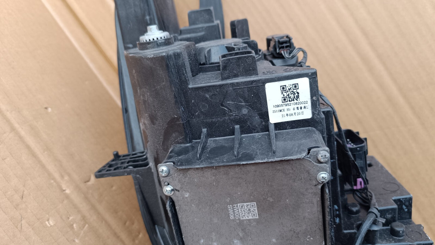 MG ZS 2021 ONWARDS  NEAR SIDE PASSENGERS SIDE FRONT LED HEADLIGHT 10905795 mg36
