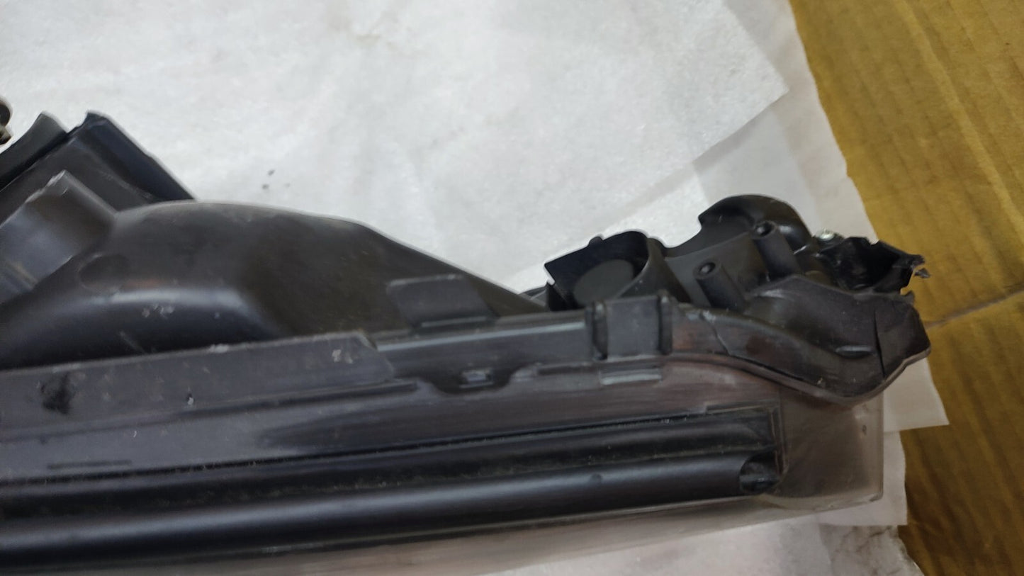 Toyota CH-R headlight Halogen driver side 2017-2019 81110-F4011-00 to40