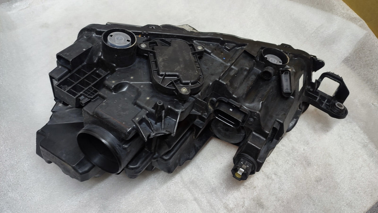 SKODA SCALA 2019-2022 GENUINE RIGHT DRIVER SIDE HEADLIGHT 657941020 sk83