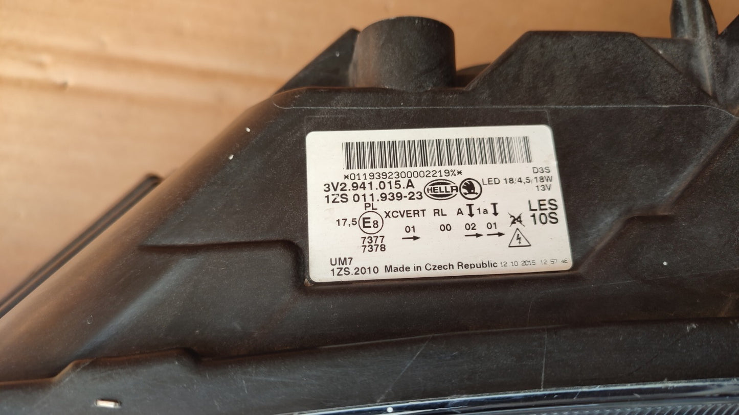 Skoda Superb Mk3 Xenon Headlight Light Lamp 2016- N/S 3V2941015A sk98