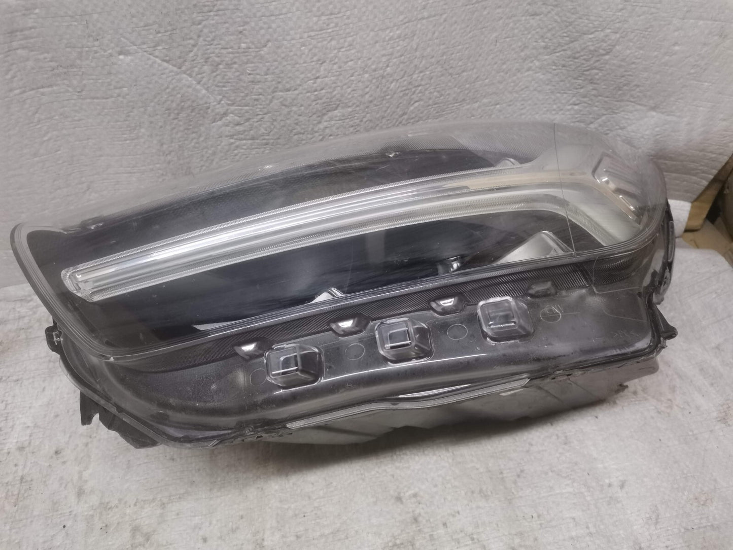 VOLVO XC40 2021 NSF PASSENGER SIDE FRONT HEADLIGHT HEADLAMP 31655984 vo4020