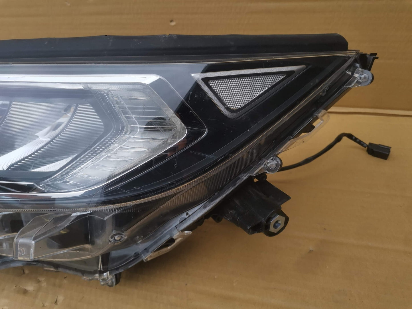 TOYOTA RAV4 2022 Genuine Left Passenger LED Headlight 51593 81145-42A22 tor412