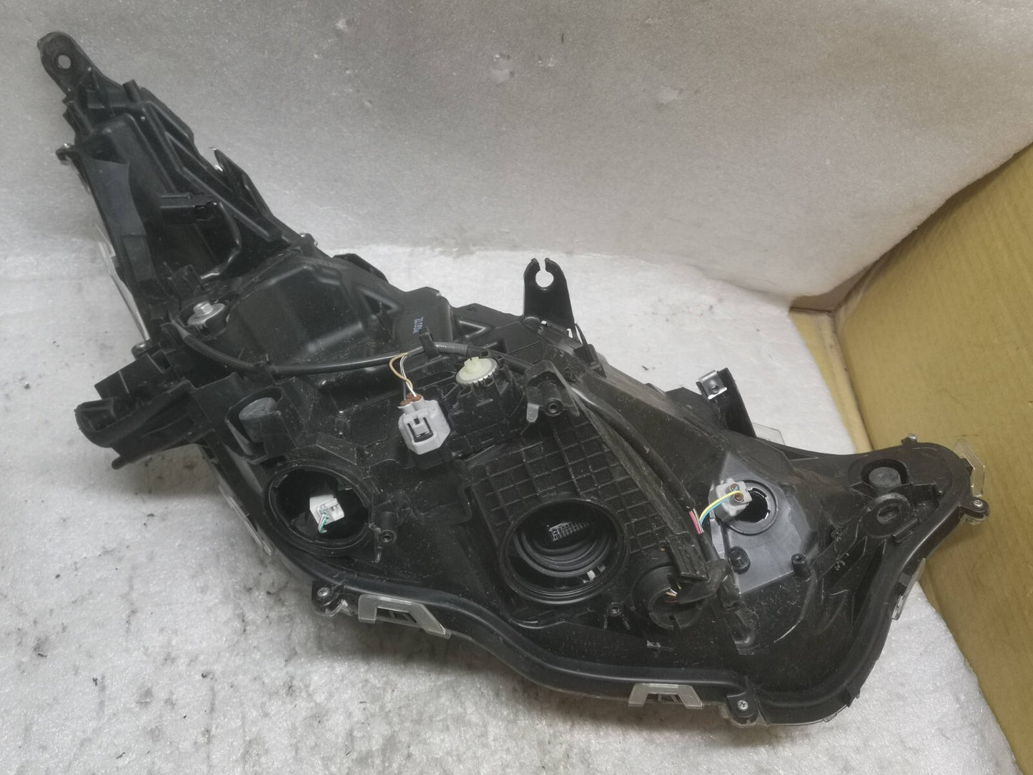 TOYOTA RAV4 2022 Genuine Left Passenger LED Headlight 51593 81145-42A22 tor421