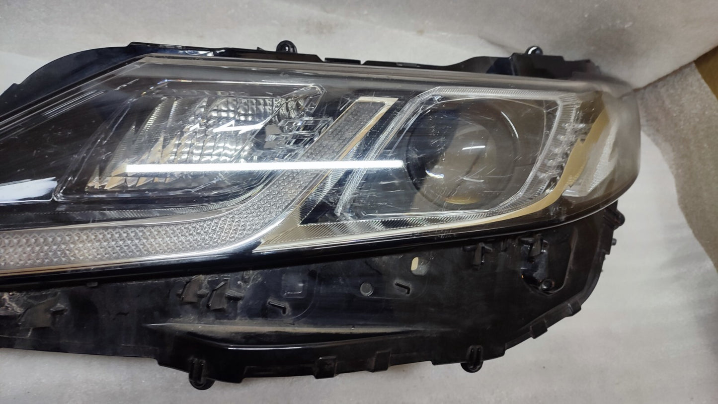 TOYOTA CAMRY 2018-22 HEADLIGHT LEFT PASSENGER SIDE 81150-33D10 GENUINEtoca24