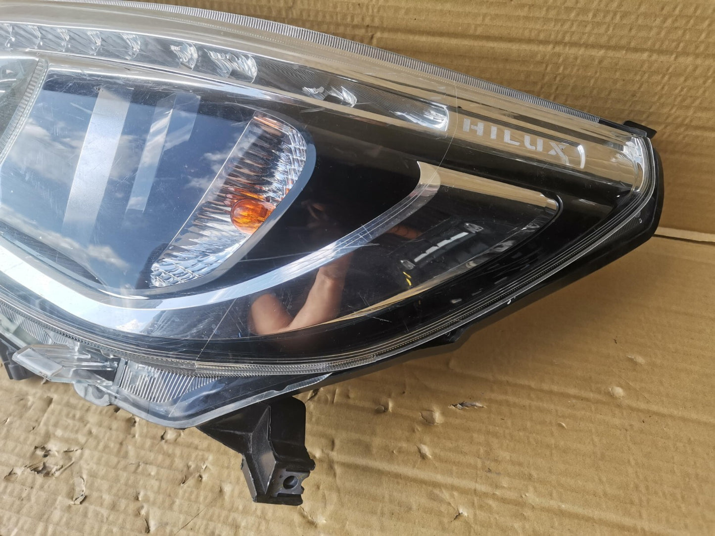 TOYOTA HILUX 2015-2019 PASSENG SIDE LEFT FULL LED XENON HEADLIGHT GENUINE tohi14