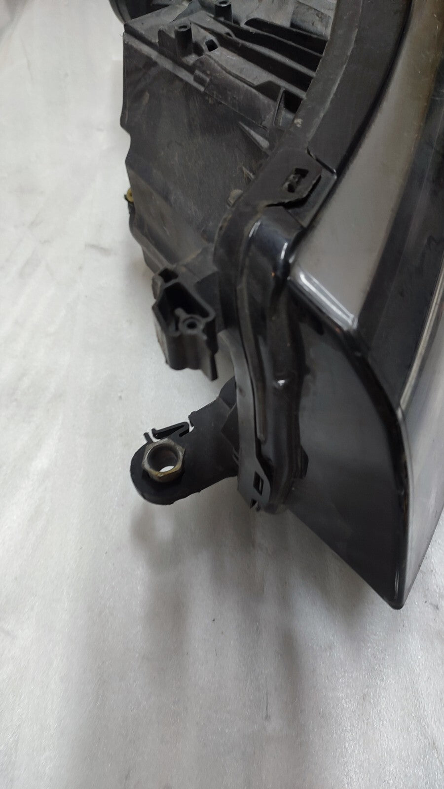 VOLKSWAGEN T-CROSS FRONT LEFT PASSENGER SIDE HEADLIGHT 2GN941005A vw160