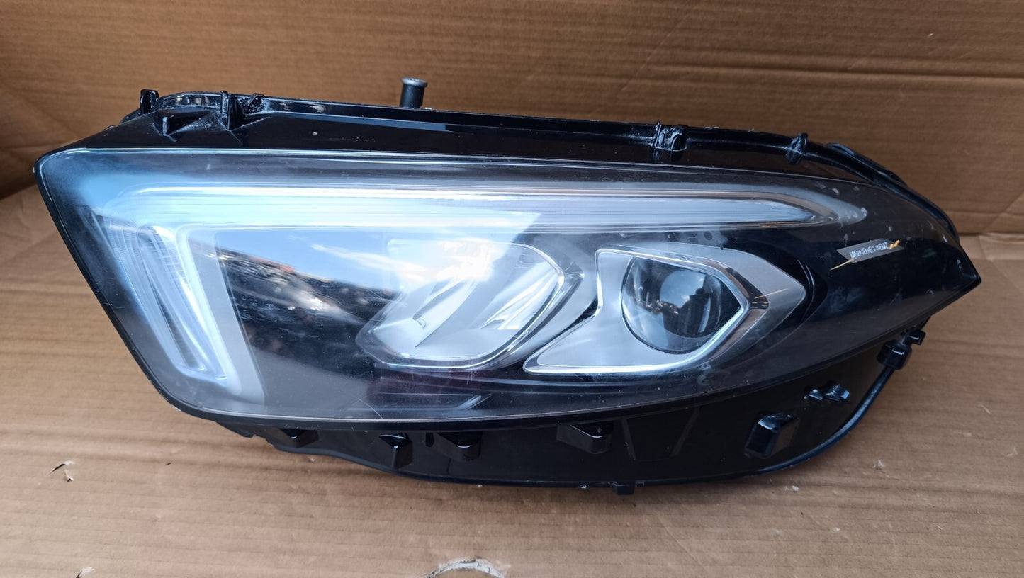MERCEDES-BENZ W177 A-CLASS PASSENGER SIDE HEADLIGHT A1779064903 2018-2022 m109