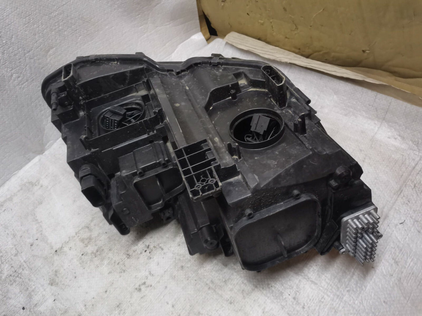 VOLKSWAGEN TIGUAN NS XENON LED HEADLIGHT 5NC941081A vwti119