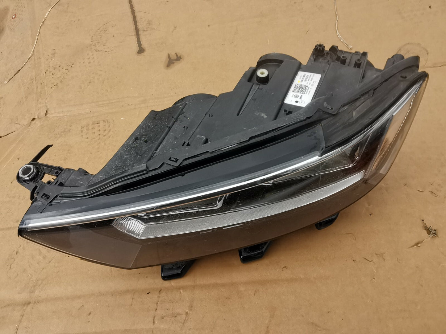 Volkswagen T-ROC Headlight Drivers Side Offside 2GA941005C VWTR35