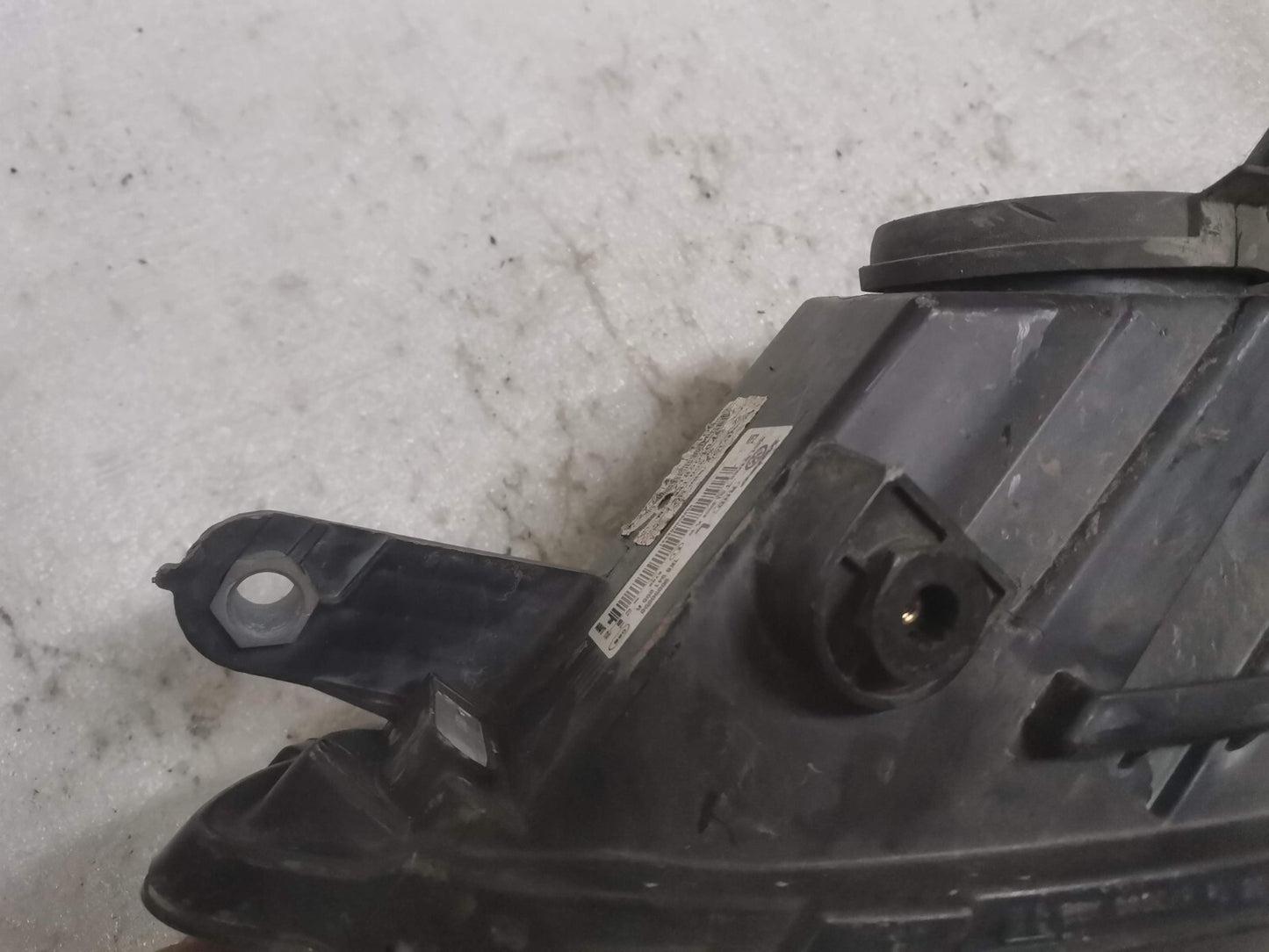 VOLKSWAGEN SCIROCCO HALOGEN HEADLIGHT FRONT LEFT PASSENGER 1K8941005R vw126