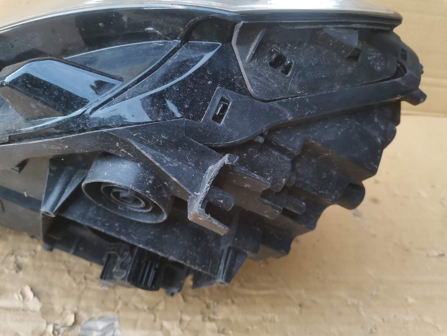 VOLKSWAGEN T- ROC 2020 PASSENGERSIDE LED XENON HEADLIGHT 2GA941035J vwtr110