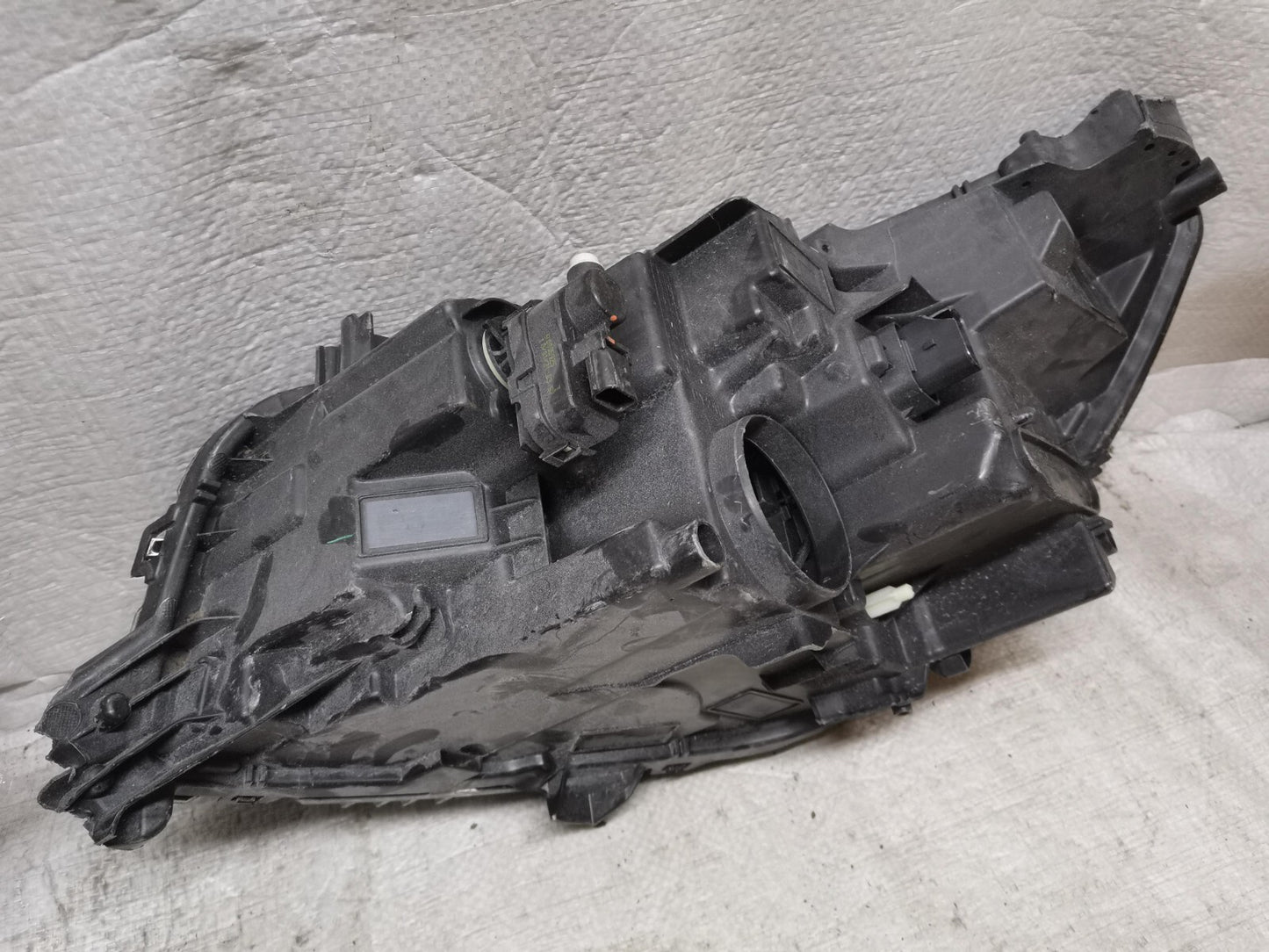 Peugeot 208 LED Headlight 2020+ Right Driver Side 73312212 9833036080 psa10