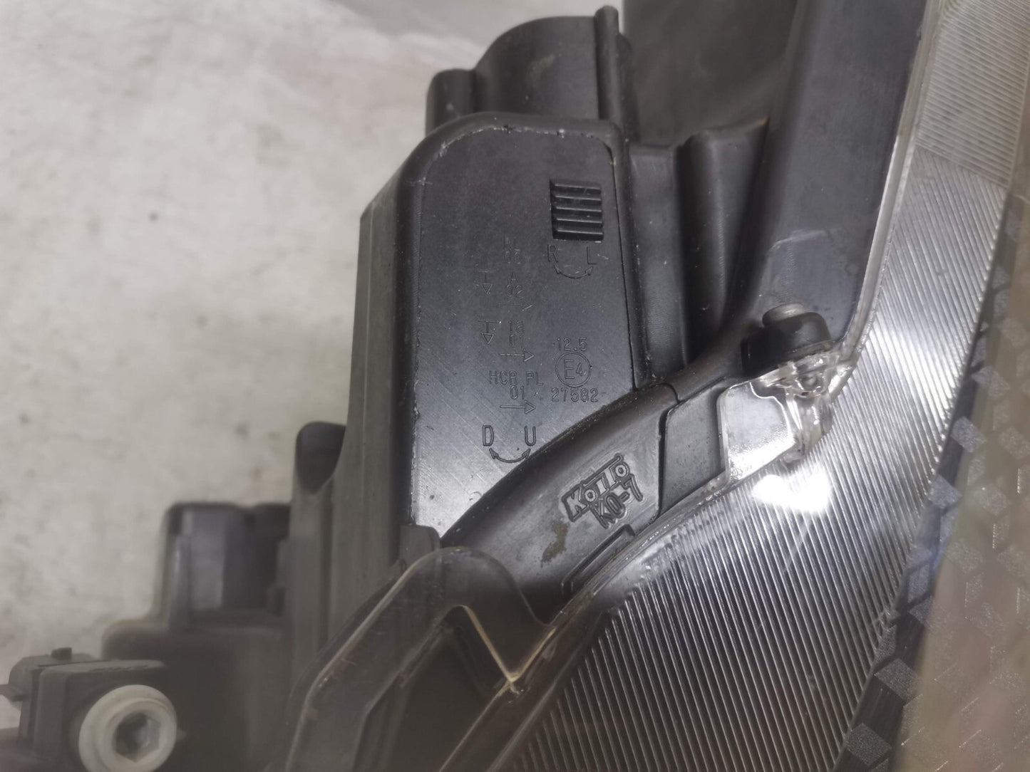 TOYOTA YARIS 2020 2021 2022 FULL LED PASSENGERSIDE N/S LEFT GENUINE HEADLIGHT