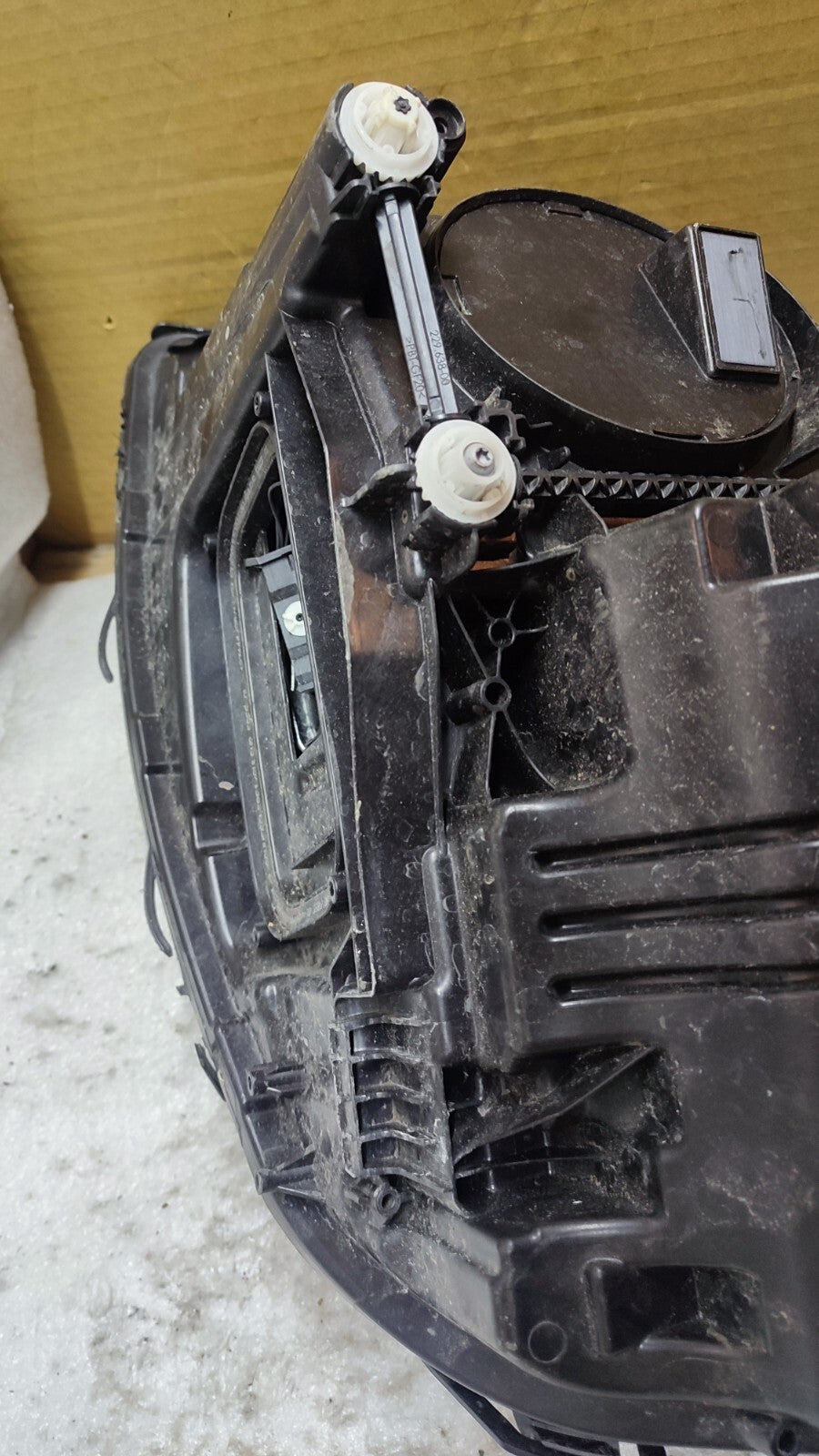 MERCEDES E CLASS W213 LED DRIVER SIDE HEADLIGHT GENUINE 2021-23 A2139067809 m61