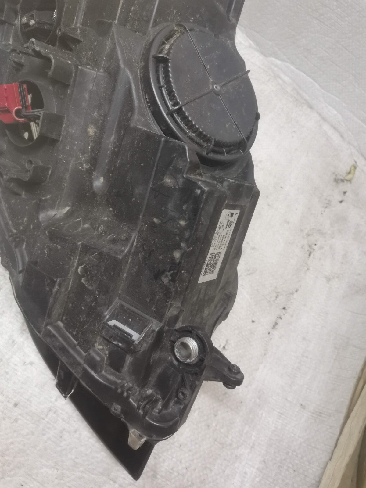 VOLKSWAGEN GOLF 2013-2018 MK7 PASSENGER SIDE XENON HEADLIGHT vwgo80