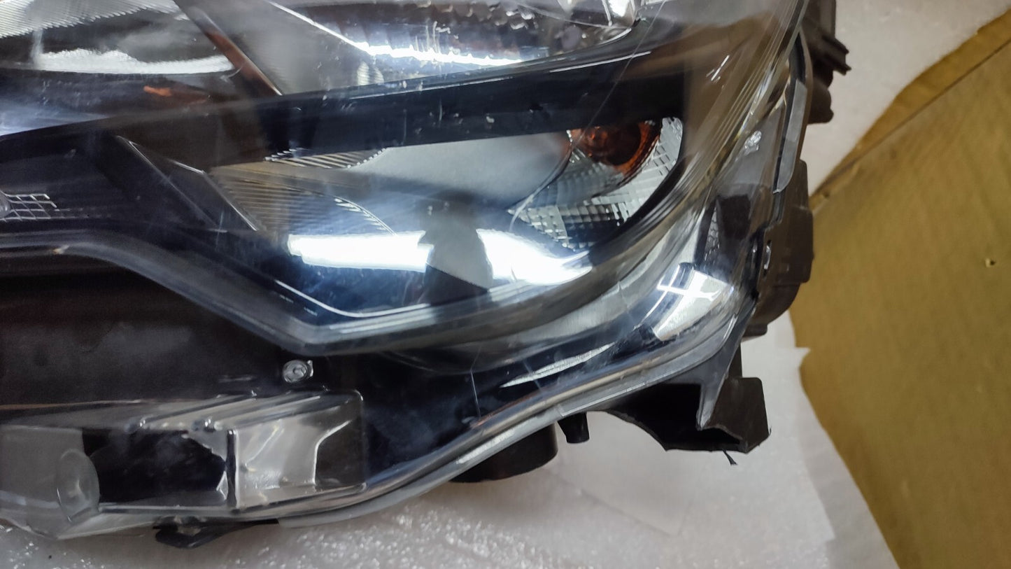 VAUXHALL COMBO 2017 TO 2020 PASSENGER SIDE HALOGEN HEADLIGHT 9816823880 vx104