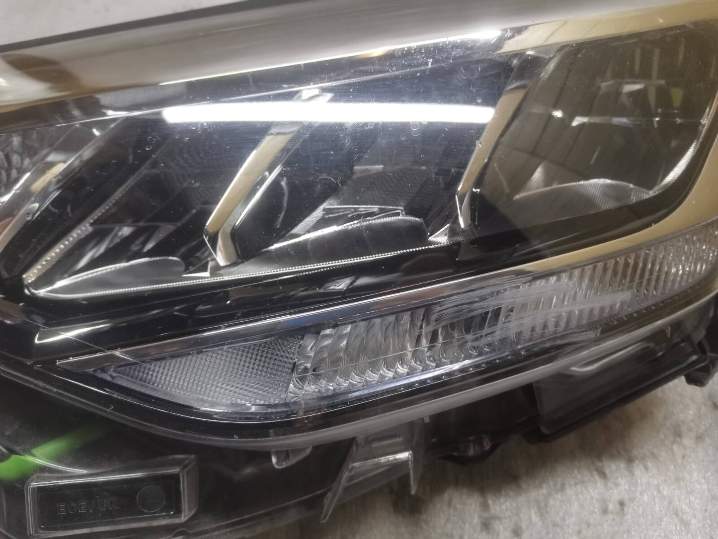 TOYOTA C-HR 2021 Genuine Left Nearside Headlight Headlamp 81150-F4190-00 to15