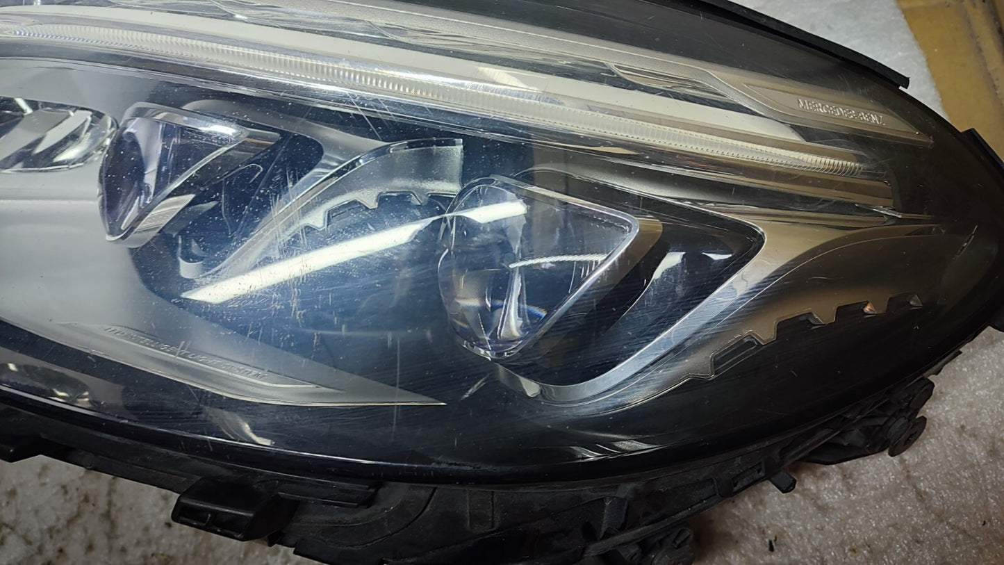 MERCEDES GLE W166 Passenger Side LED Intelligent Headlight A1669062303 m68