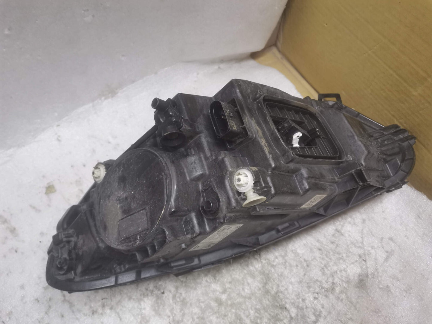 MERCEDES-BENZ CLA 2019-22 FRONT RIGHT DRIVER SIDE HEADLIGHT A1189062800 m11863