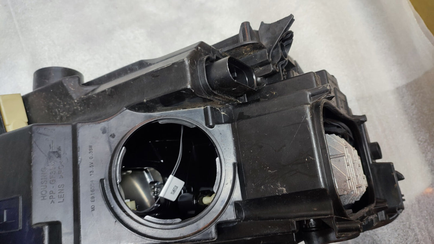 VOLKSWAGEN T-ROC R LINE N/S PASSENGER SIDE FULL LED HEADLIGHT 2GA941035Q vw143