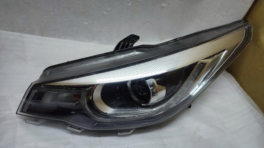 MG MG3 2018 - 2022 DRIVER RIGHT SIDE HEADLIGHT P/N 10713474 mg21