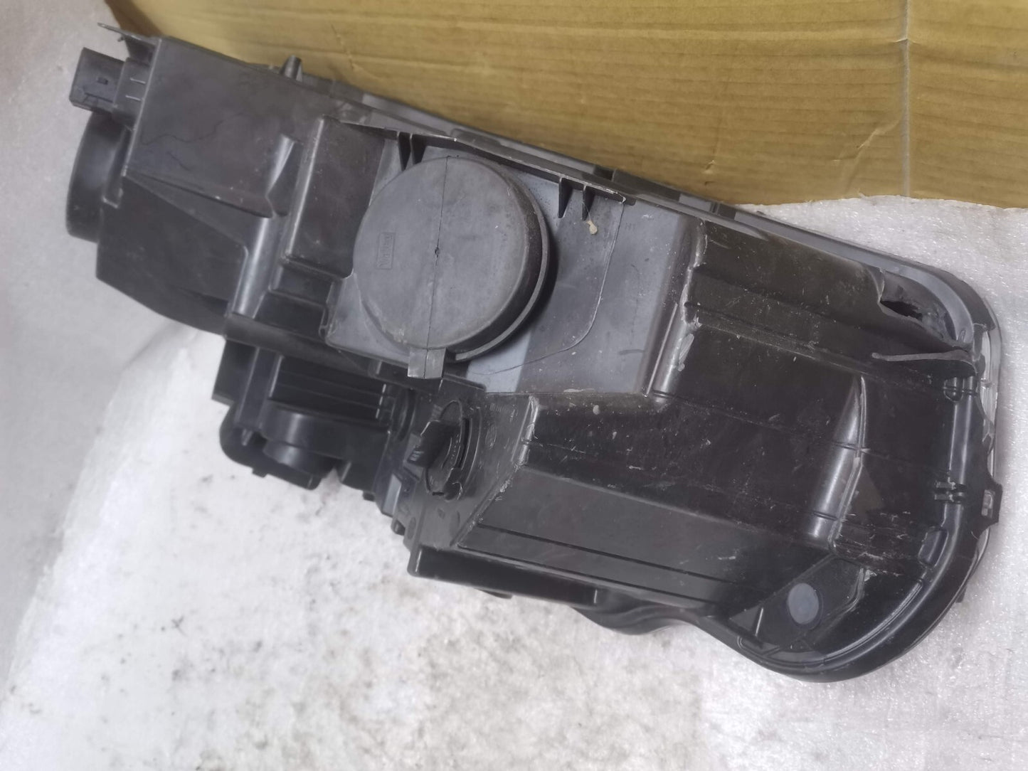 PEUGEOT RIFTER 2019 on NEARSIDE PASSENGER HEADLIGHT 9816826680 psa60