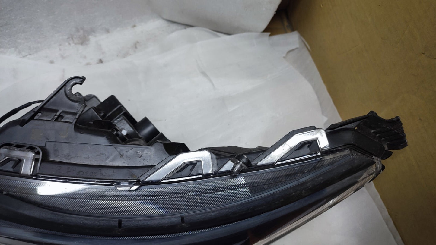 TOYOTA RAV4 OEM 2022 2023  LED HEADLIGHT LED SIGNAL STYLE LEFT 81150-0R360 to28