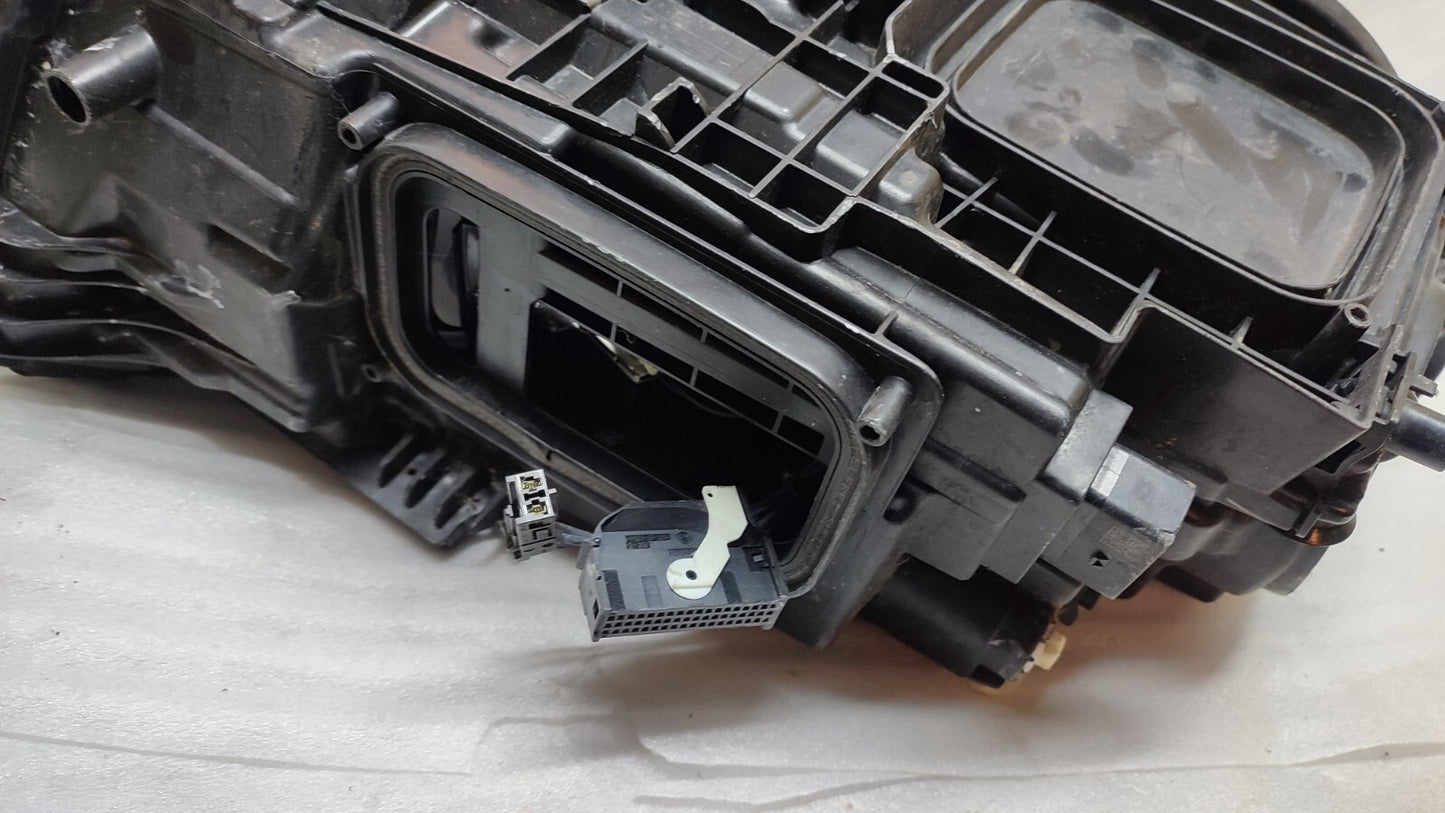 MERCEDES A CLASS W177 2018+ PASSENGERSIDE HEADLIGHT A1779063905 m17791