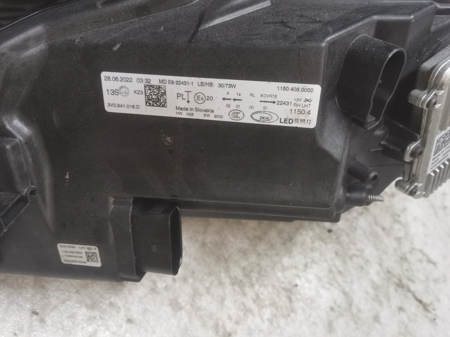 SKODA SUPERB MK3 FACELIFT CRYSTAL LED HEADLIGHT 2018-2021 DRIVER O/S 3V2941016D