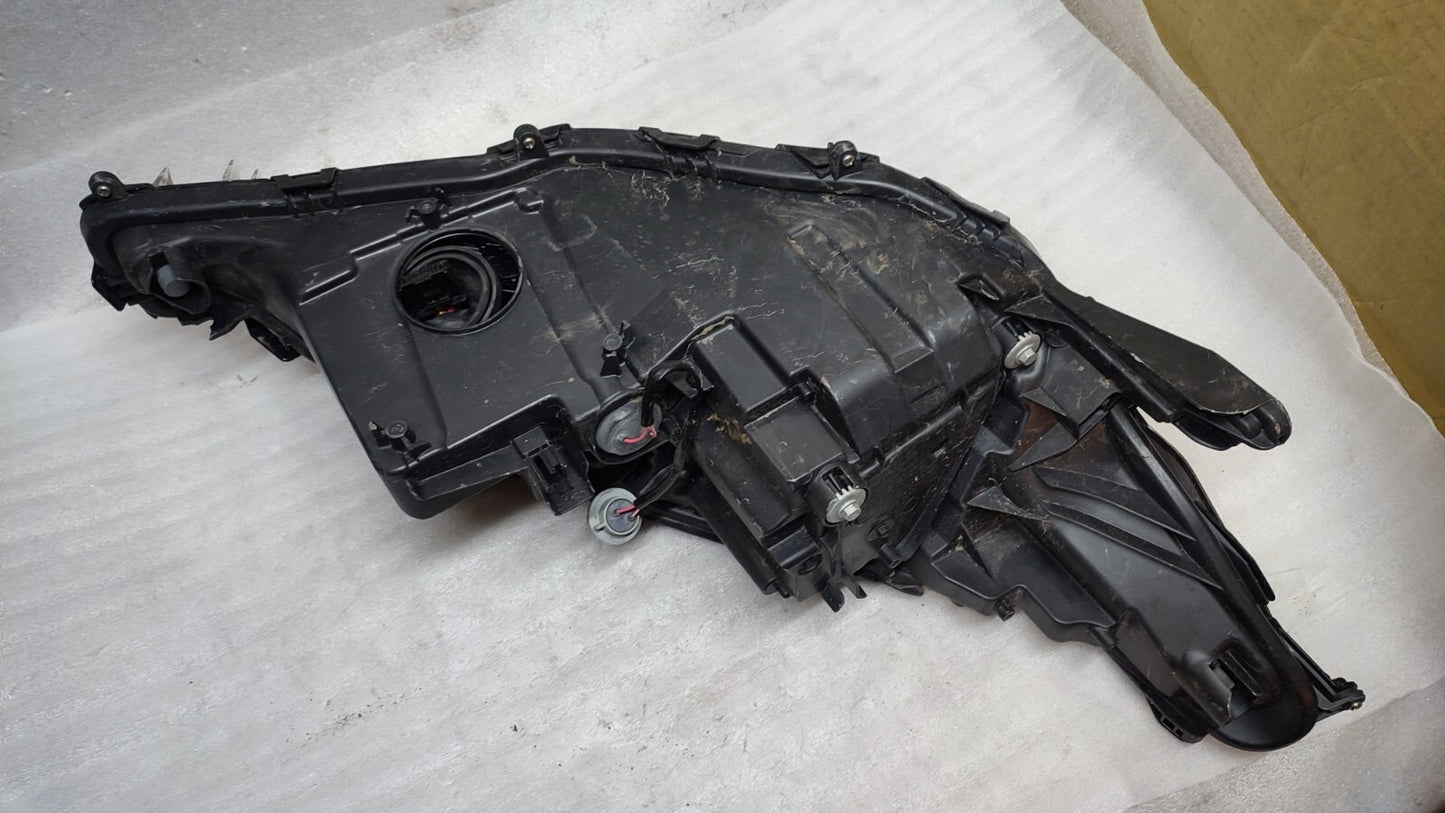 TOYOTA CAMRY 2018-22 HEADLIGHT LEFT PASSENGER SIDE 81150-33D10 GENUINEtoca24