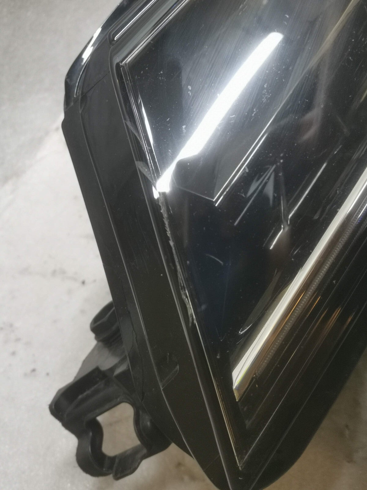 SKODA KODIAQ 2018 GENUINE PASSENGER SIDE LED HEADLIGHT 567941015E skkq74