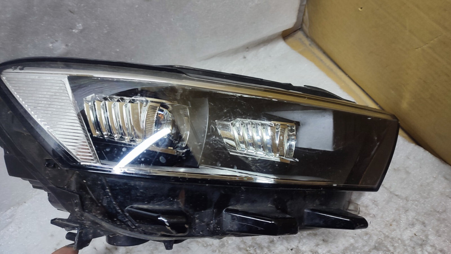 Volkswagen T Roc LED HeadLight RH UK Drivers 2017-2021 2GA941036Q vwtr141